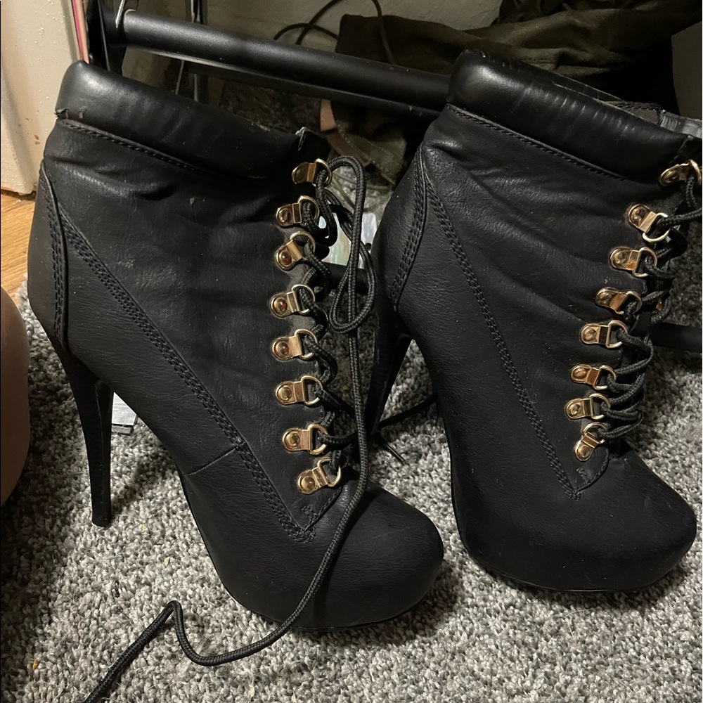 heel boot